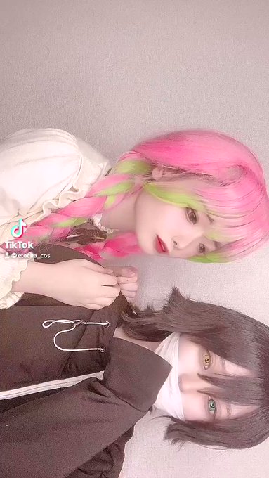 Twitterのコスプレ動画1