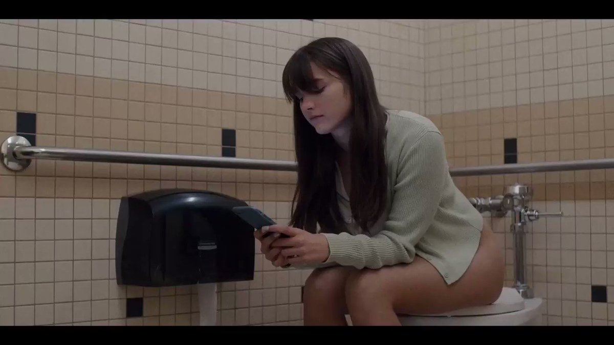 “The sexy Chloe East on the toilet! 