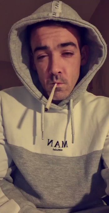 Late night horn ?? RT to get on your knees and serve my big cock ? who yous wanna see me collab with