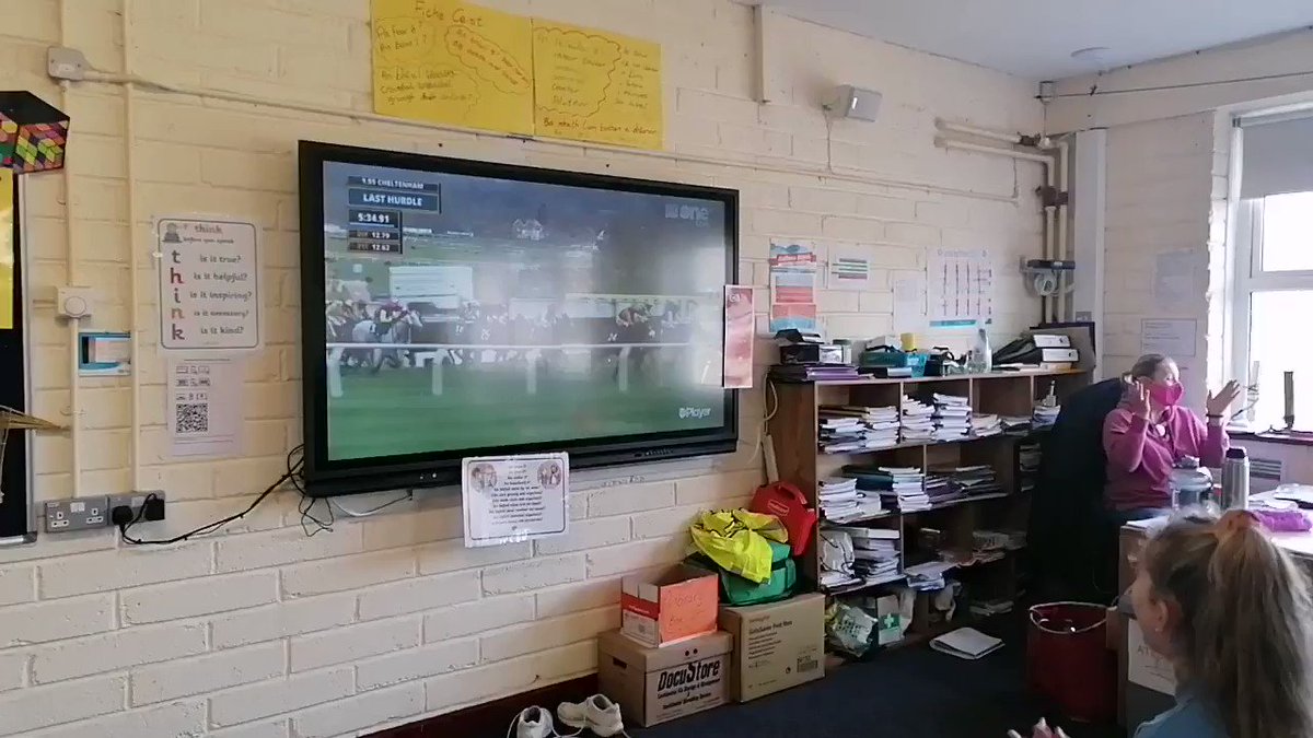 A slightly unusual lesson in 6th class todayππ πgreat excitement!! @RathnureNS Well done @nolan_racing #proud https://t.co/YnDmEafScw