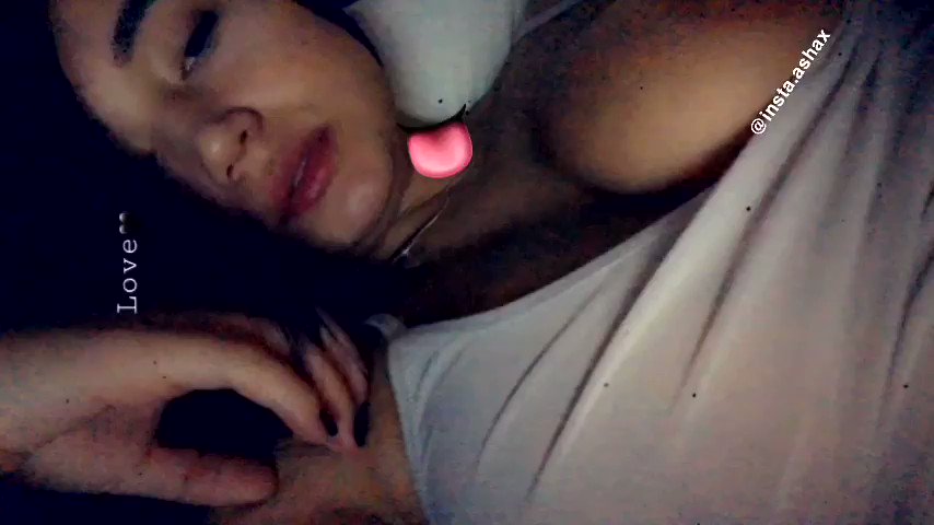 Asha cum Model - Asha cum