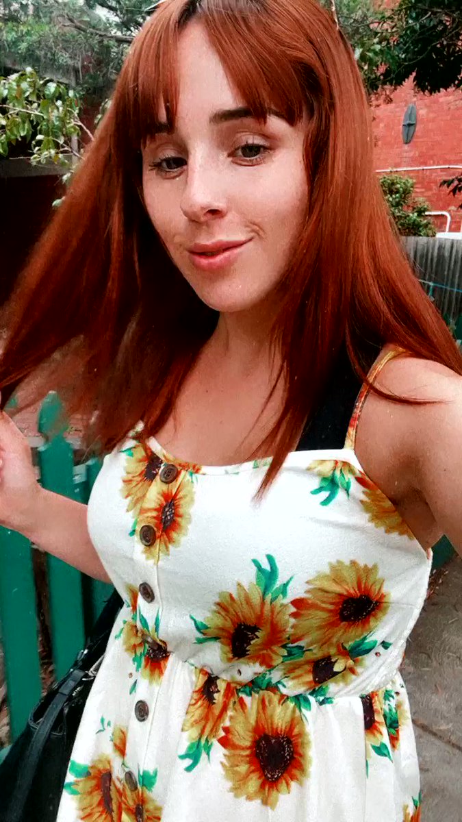 Model - Nova Hawthorne cute