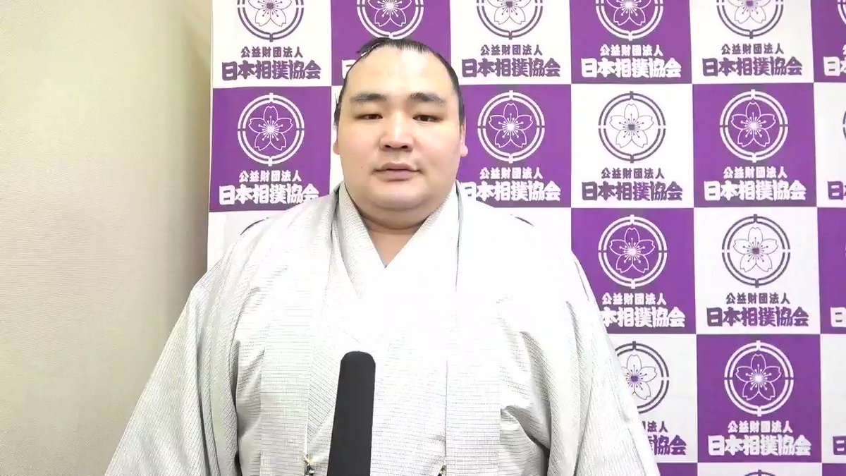 鶴竜 X 鶴竜引退 Twitterで話題の有名人 リアルタイム更新中