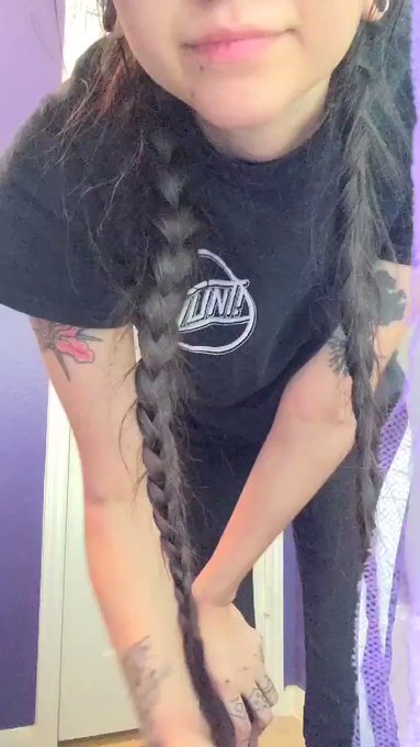 Bed head hair. https://t.co/kq9x9fSfFk<a href="/tag/mvsales"class="tags"><span>#mvsales</span></a>