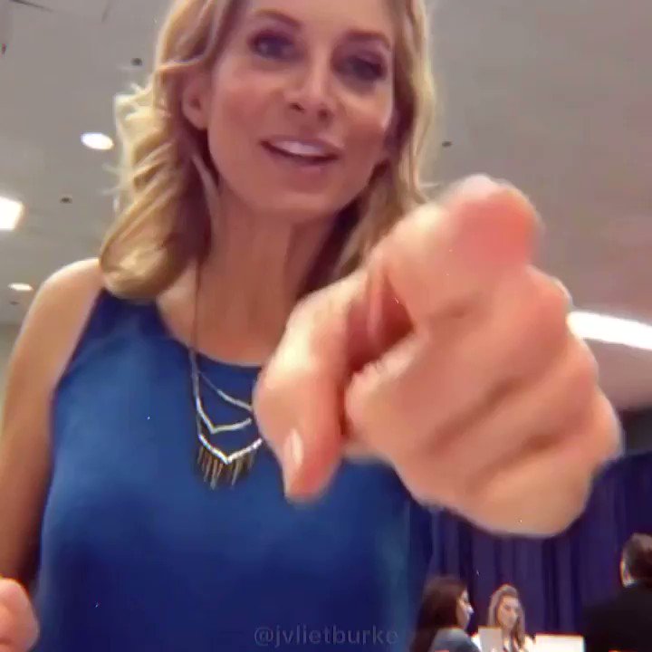 Happy birthday elizabeth mitchell, i love you very much  