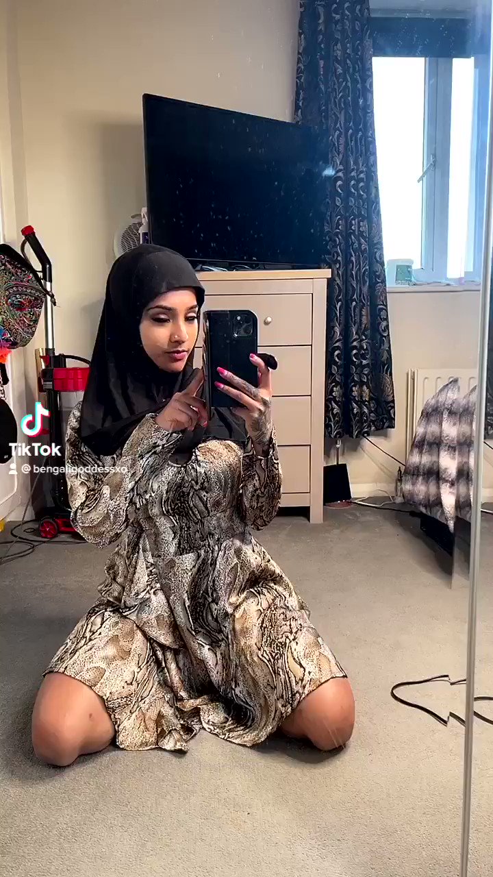 Yasmina Khan π on Twitter "Which outfit do you want me in daddy? π
