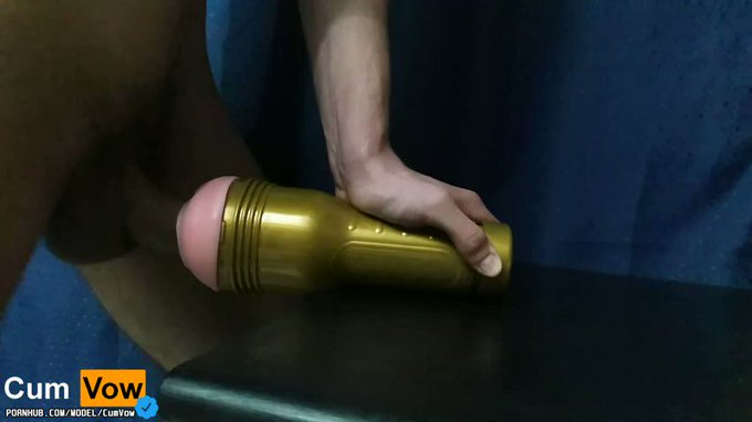 ?Enjoying the Night with my Fleshlight [6:32 Minutes Video]?

FULL VIDEO: https://t.co/ua9QqIoIeh

U