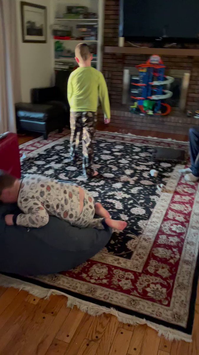 Told my boys that @bakermayfield was traded to the Steelers this morning. @Browns https://t.co/UXietZuHpE