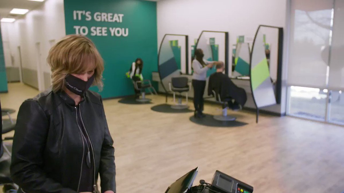 We might be biased, but we think hairstylists are a slam dunk ๐๐ We want to thank each and every one of you for stepping in when we needed you most โ from extra sanitizing to fixing our at-home haircut mistakes โ thank you, stylists, for being so great. https://t.co/rm9sB5iCW0