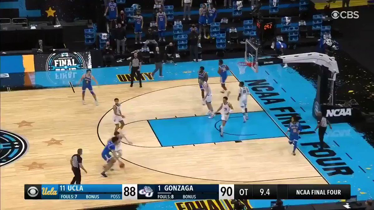 Jalen Suggs' all-time game-winner against UCLA called by Gonzaga's IMG radio team of Tom Hudson and Adam Morrison (yes, that Adam Morrison): https://t.co/DBtqdFjenL