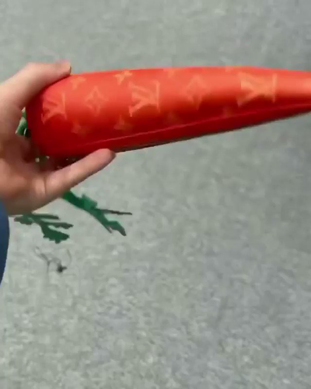 Louis Vuitton Carrot Pouch by Virgil Abloh – aGOODoutfit