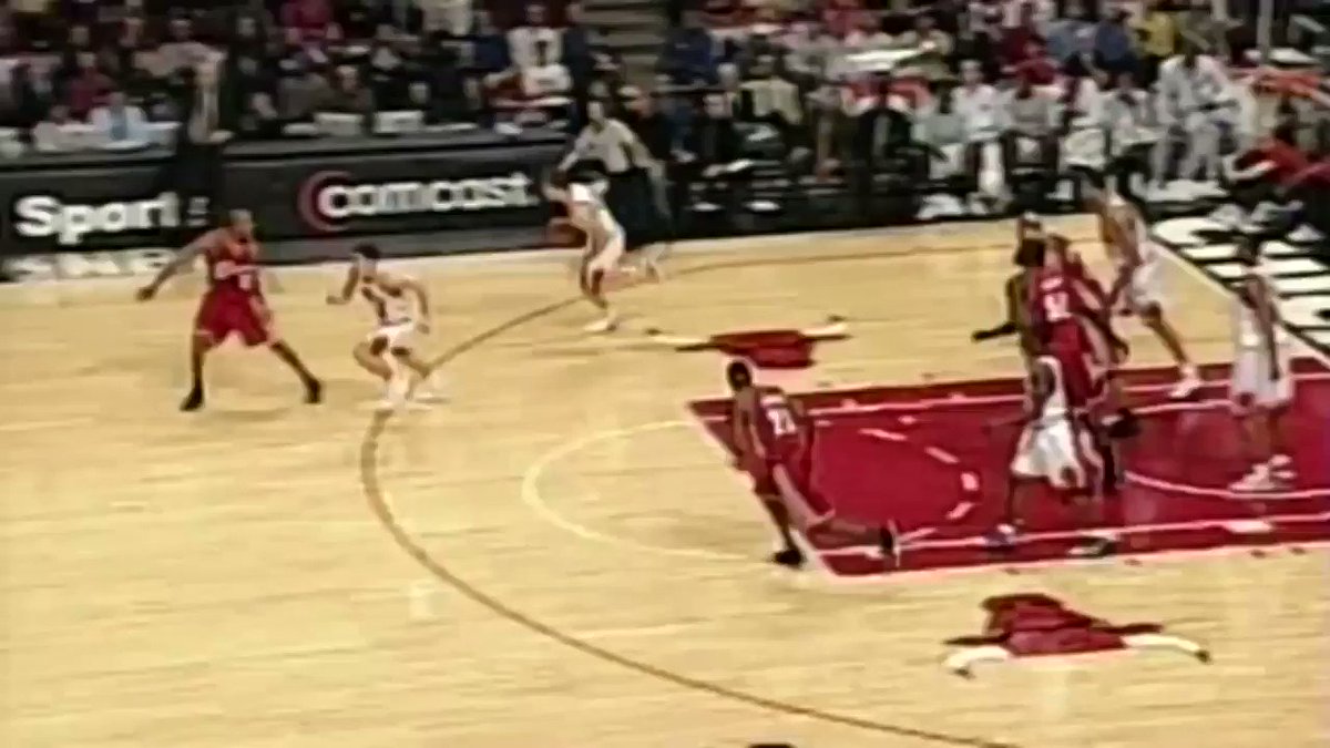 @HoopMixOnly's photo on Lebron