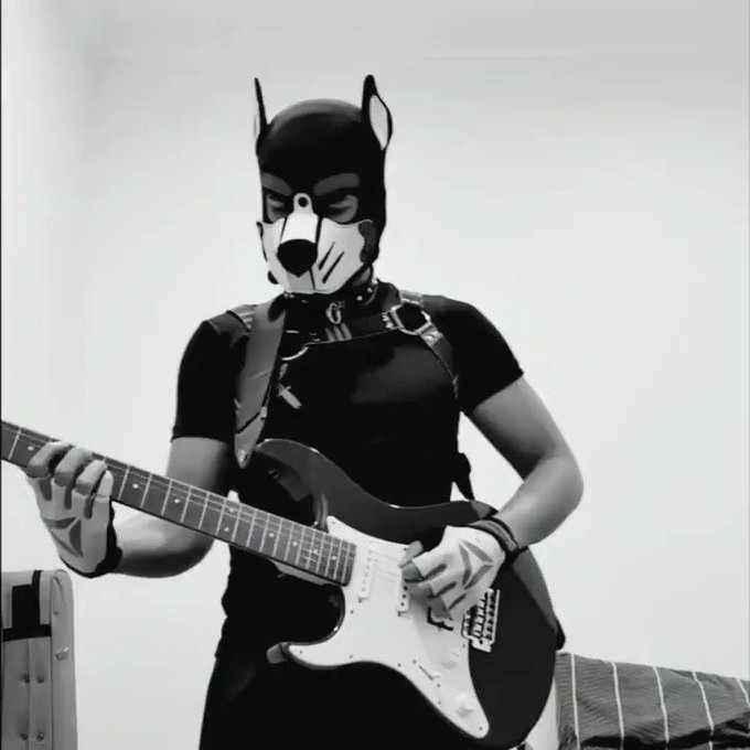 My strings snapped right after this :( ?? #bdsm #kink #fetish #puppyplay #petplay https://t.co/Ajzyq