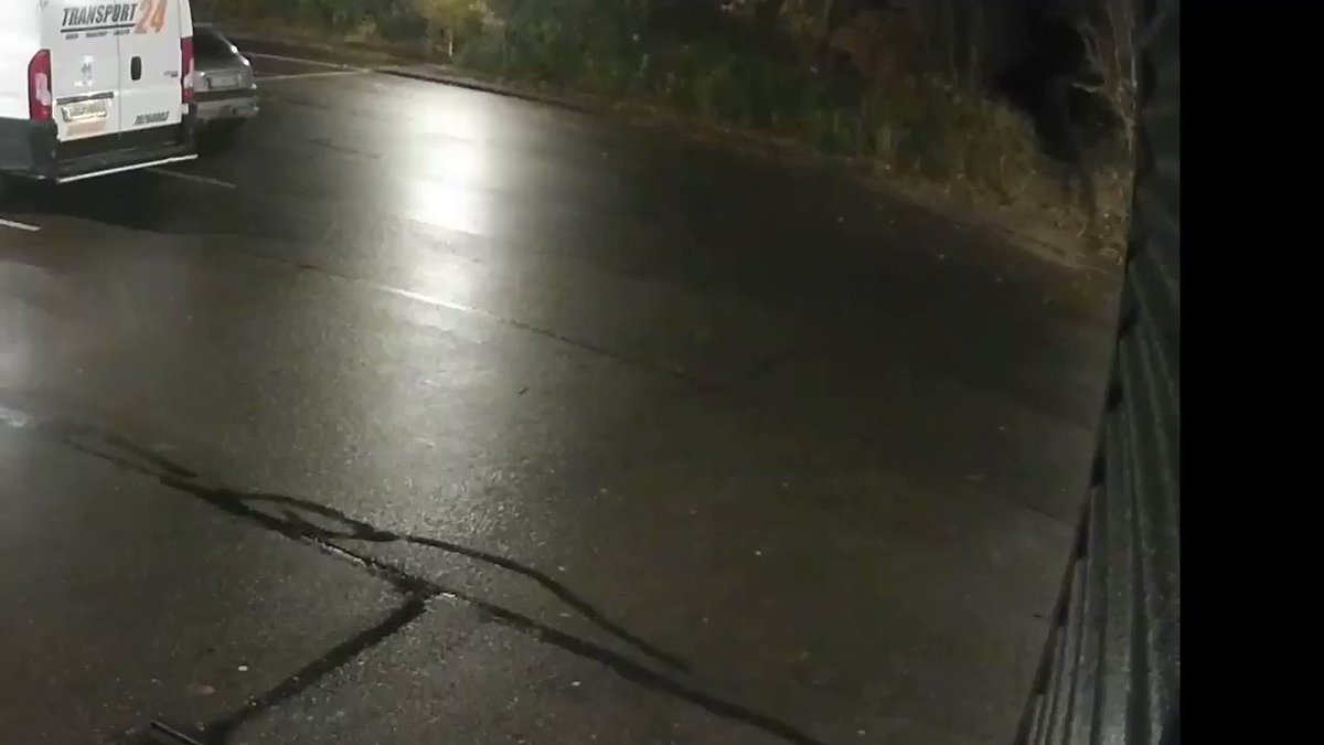 Politiet offentliggør nu video af en af gerningsmændene fra skyderiet i Kalundborg i november 2020 i håb om at få offentlighedens hjælp til sagen. #politidk
https://t.co/PF88CTGN5H https://t.co/lVElKjjJuO