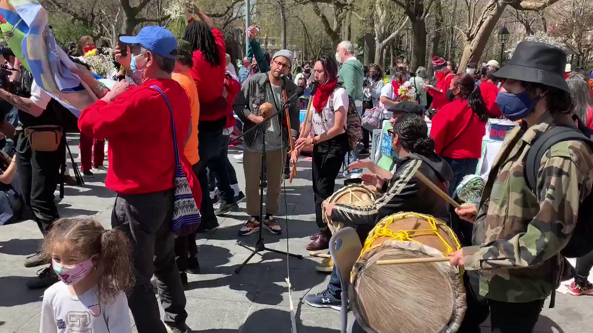 #FundExcludedWorkers (@FEWCoalition) on Twitter photo 2021-04-07 17:34:03 VICTORY! ¡VICTORIA! #FundExcludedWorkers VICTORY! ¡VICTORIA! #FundExcludedWorkers