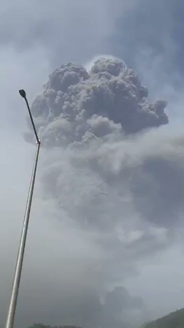 Another explosive eruption of La Soufriere. Source Carlos James Minister of Tourism SVG