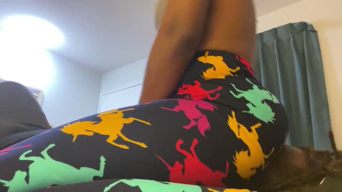 😱that gasp for air🎶👂🏾 😈🙃 &bull;DM me for Videos&bull; https://t.co/prDhhoRagC<a href="/tag/leggings"class="tags"><span>#leggings</span></a><a href="/tag/kinky"class="tags"><span>#kinky</span></a><a href="/tag/deepbreath"class="tags"><span>#deepbreath</span></a><a href="/tag/smother"class="tags"><span>#smother</span></a><a href="/tag/facesi"class="tags"><span>#facesi</span></a>