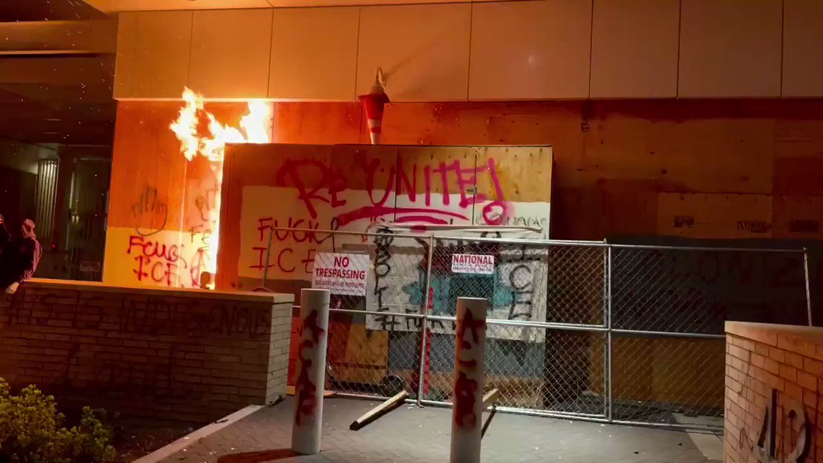 RT @gravemorgan: The Portland ICE facility is currently on fire #PortlandProtests https://t.co/4IrGp4UioR