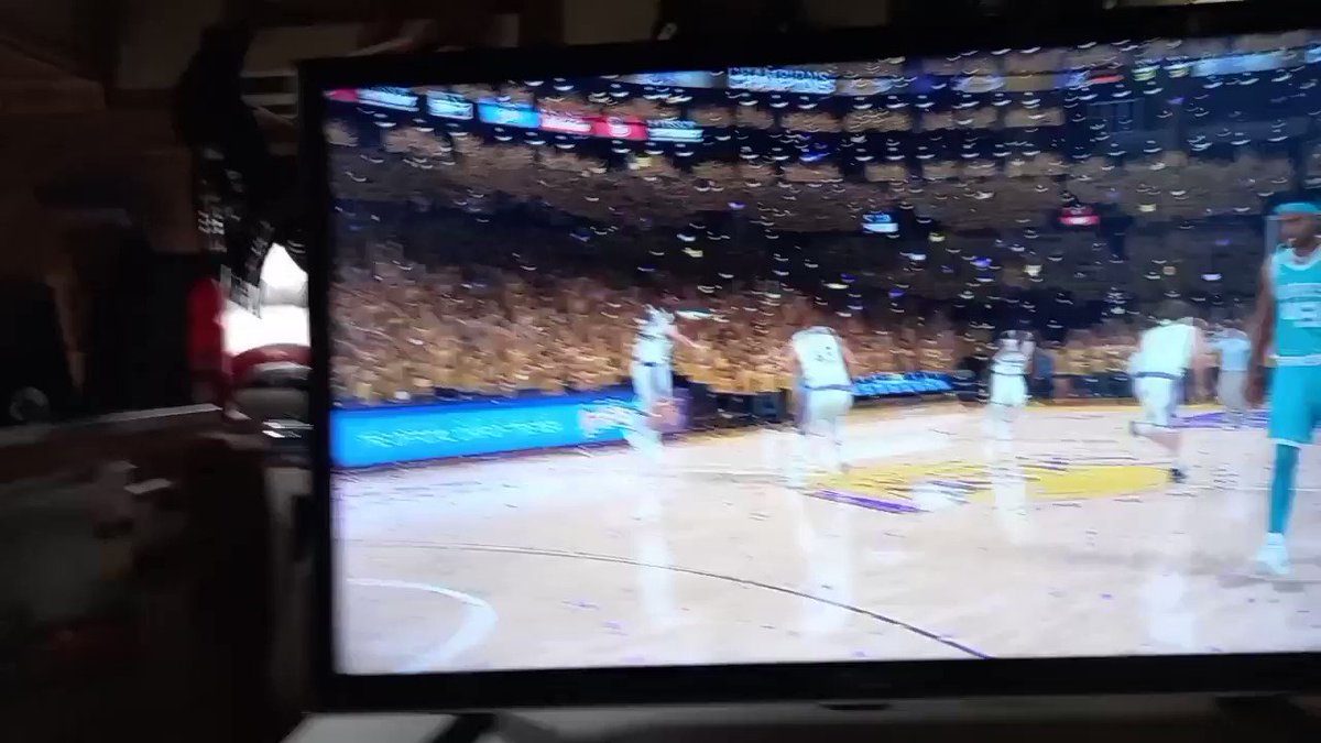 WELL DONE TO THE BACK TO BACK CHAMPS
LA LAKERS @GoatedBruhh
CONGRATULATIONS TO THE HORNETS FOR MAKING IT THIS FAR WELL DONE @SM16basketball
Who will drop of the lakers now. https://t.co/8uHWMoAMQH