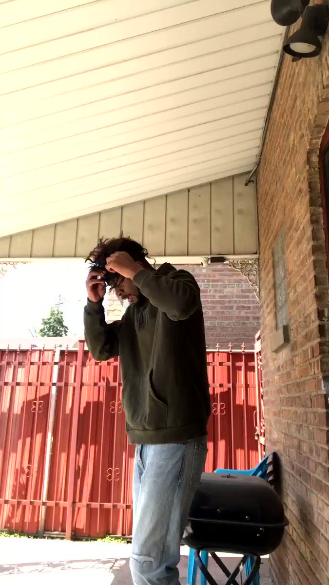 Lmaooo shorty ass said https://t.co/LVABD5cq7e