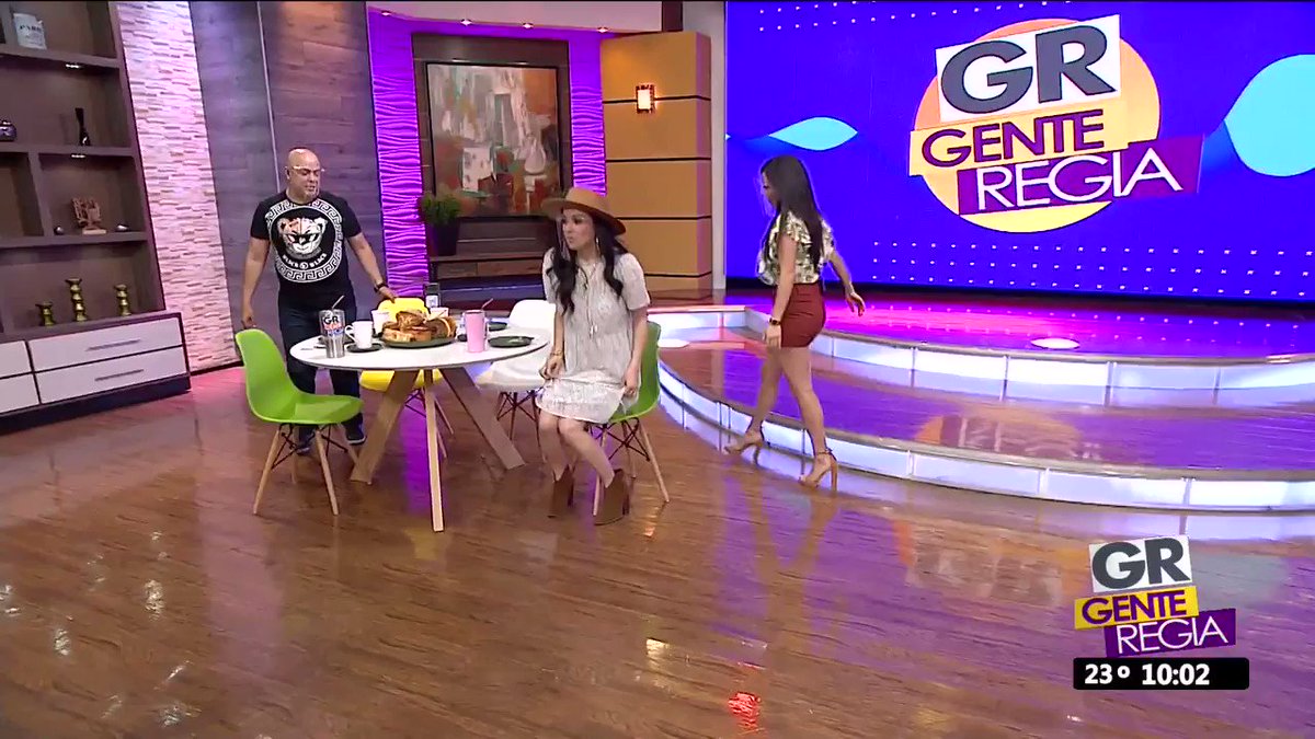 ¡Amanda Miguel sorprendió a sus fans con cambio de look!
CORTESÍA: Amanda Miguel
#TelevisaMonterrey #GenteRegia #QuedateEnCasa https://t.co/ZkLmPQfZUk