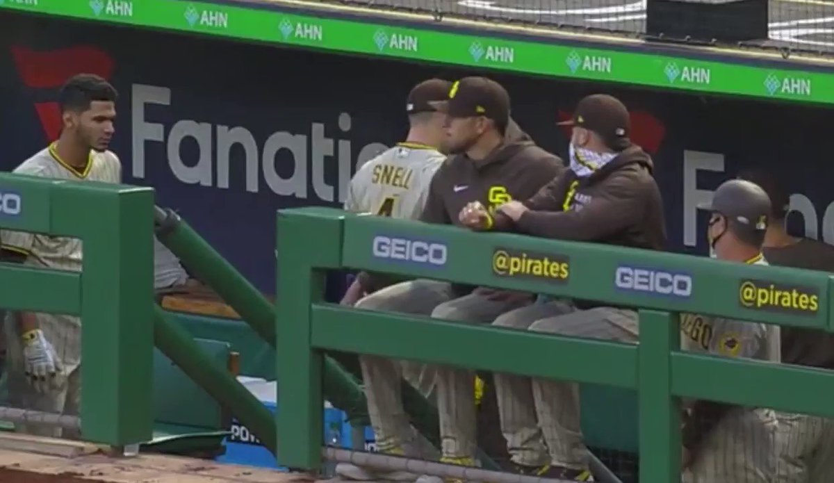 @bbletter's photo on Snell