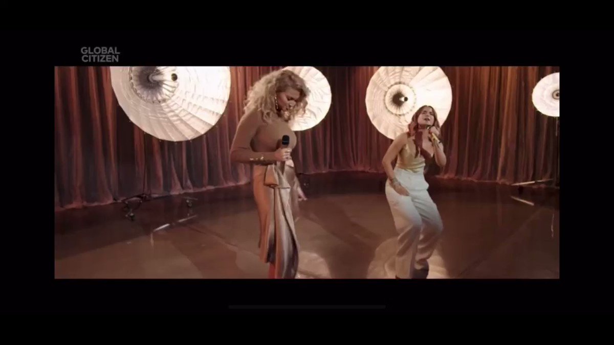 RT @hotmesshobie: The two best vocalists of this generation, JoJo and Tori Kelly! https://t.co/mWFseOCURM