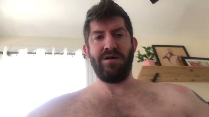 RT if you want to get the cum fucked out of you handsfree https://t.co/nZWVdDipon