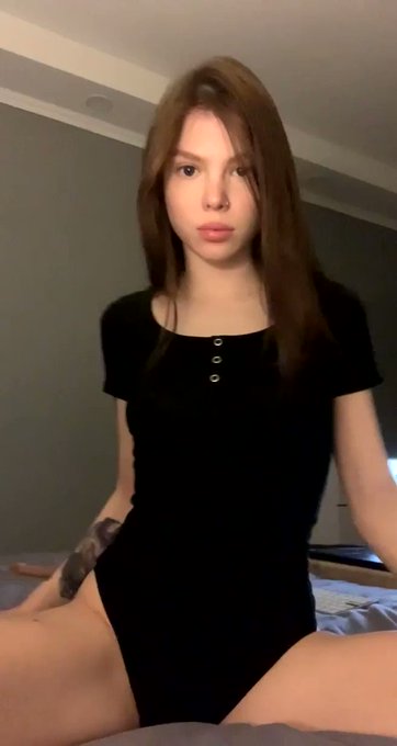 https://t.co/fDU5fuJuaJ online now 

guys want to try my new toy on me?  ? https://t.co/dIxFg7RQDV