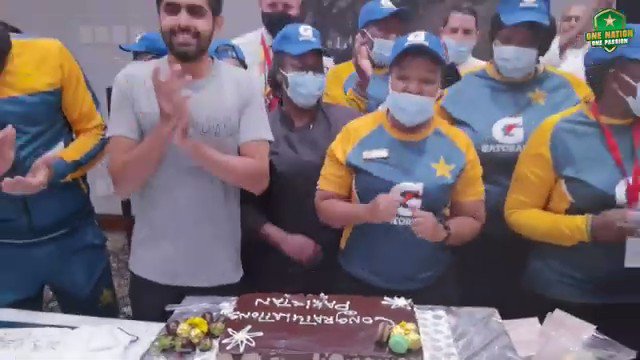 What a nice gesture by Pakistan cricket team! Well done!