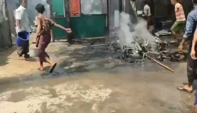 The Military Terrorists Group made fire attack on motorcycles and houses of civilians in Ayekyin Ward, #Myingyan, Mandalay Region, today at around 1:45pm. #WhatsHappeningInMyanmar #Apr19Coup #ASEANrejectSAC #CrimesAgainstHumanity https://t.co/gYHUh8h93a