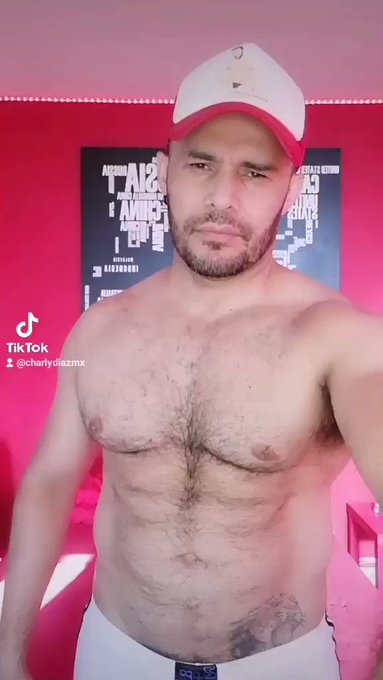 Desde la Habitación ROJA #TeamCharlyDiaz https://t.co/KidjTso7ZL