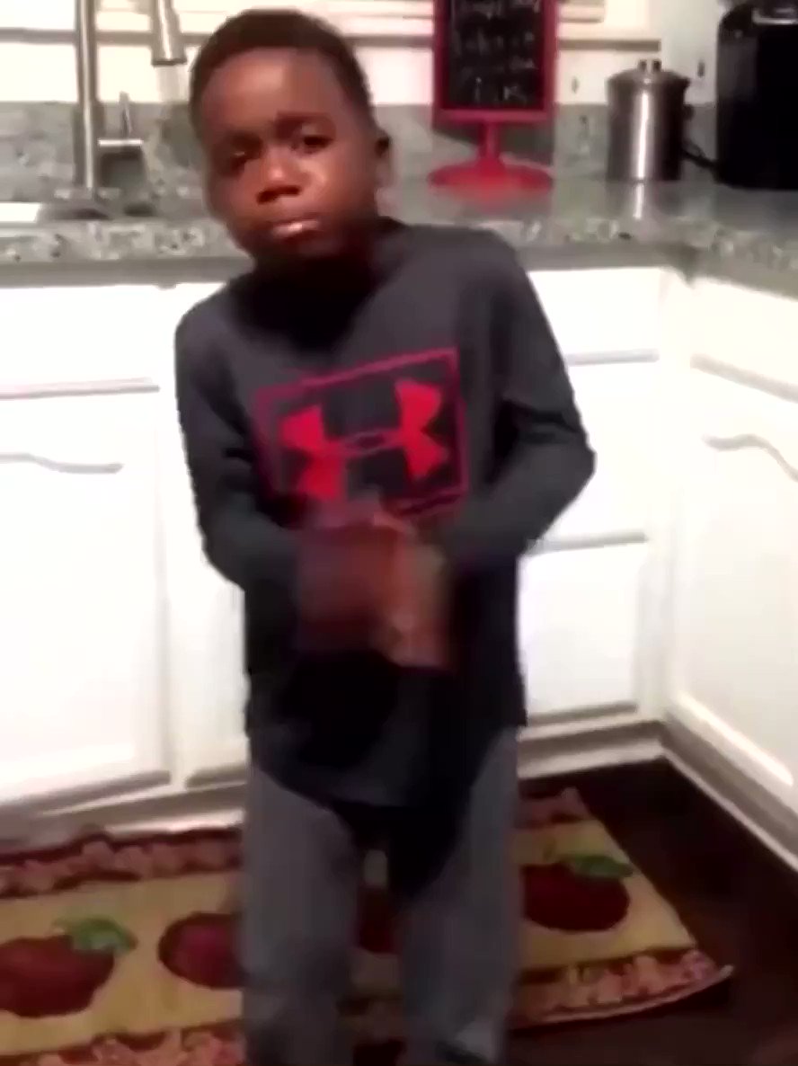 piggy dies lol rawr xd - Dancing Black Kids