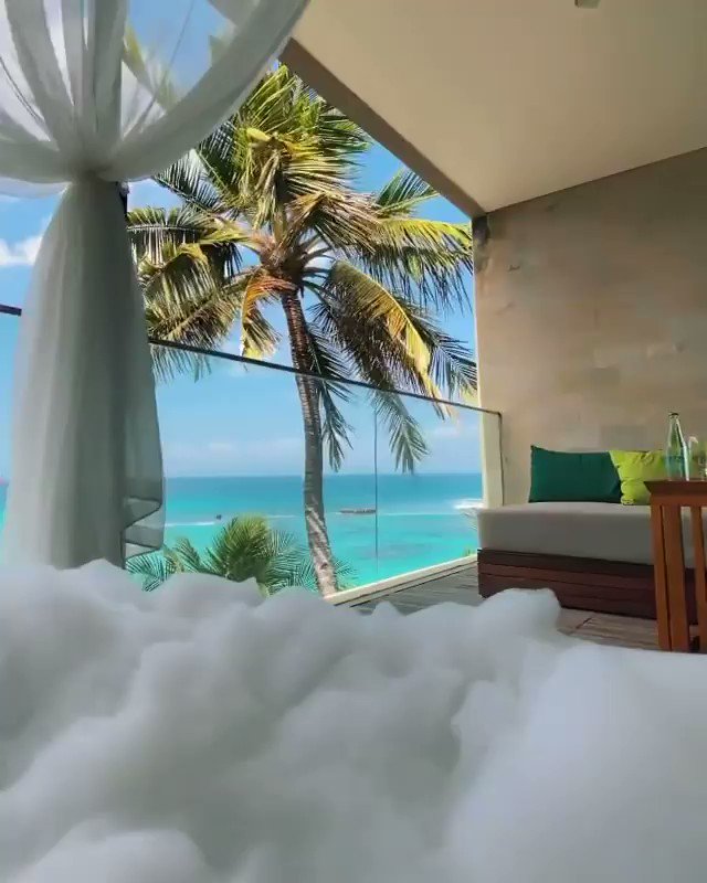 Relaxing moments https://t.co/rhed16Pf6z