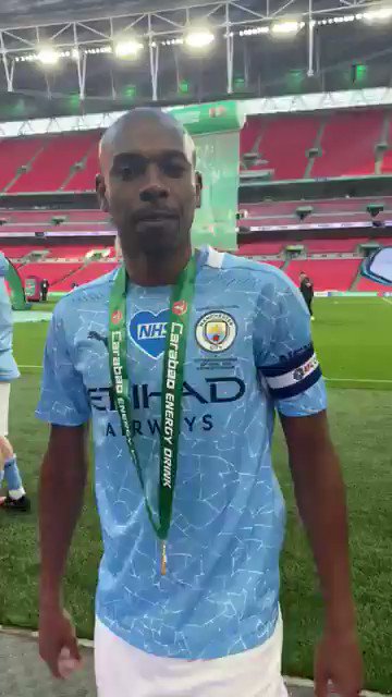 .@fernandinho: "Obrigado pelo seu incrΓvel apoio! #comeoncity"
π· #MCFCPortugues | https://t.co/JIQNttxQCn https://t.co/W3DPqA3Wut