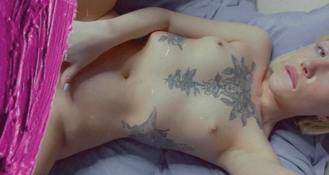 Pleassureka’s pics and videos