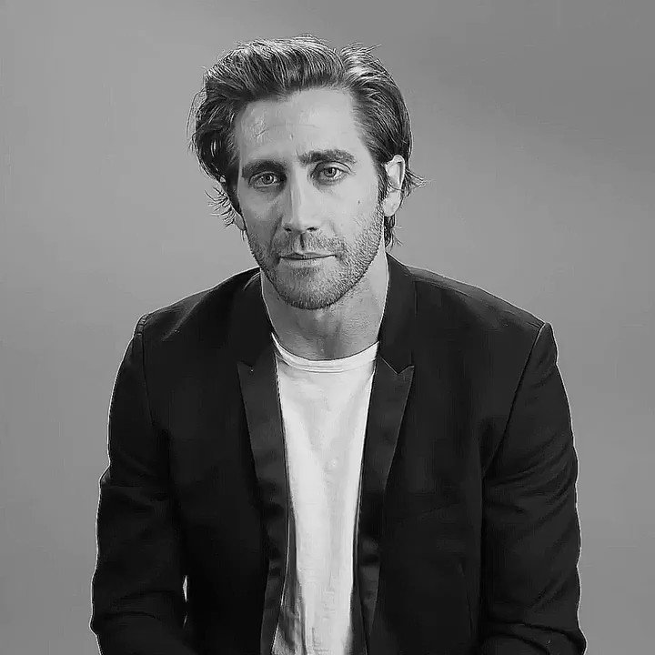 HAPPY BIRTHDAY, JAKE GYLLENHAAL
