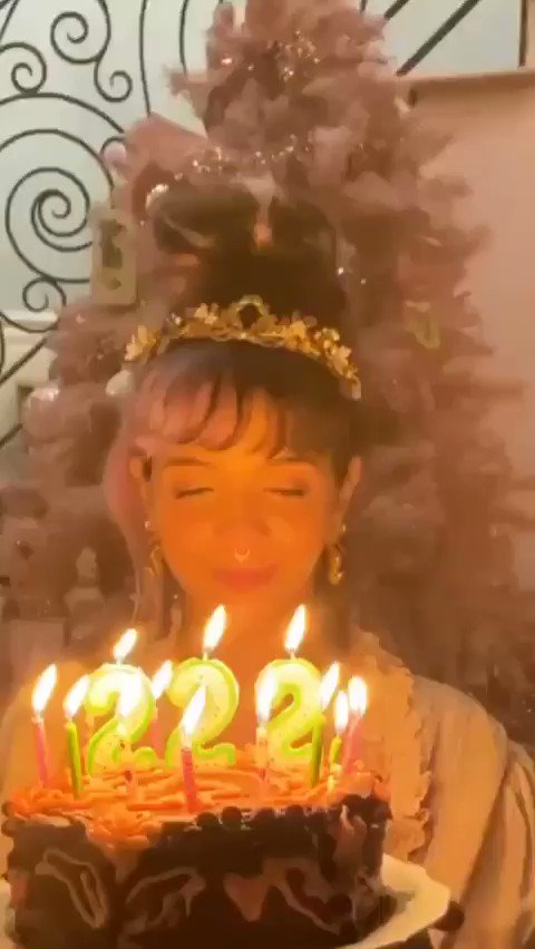   HAPPY BIRTHDAY MELANIE MARTINEZ  