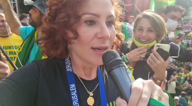 Agora na Paulista, a deputada @CarlaZambelli38 puxa o coro pelo voto auditável. É de arrepiar! https://t.co/pjFIx3Kz0W