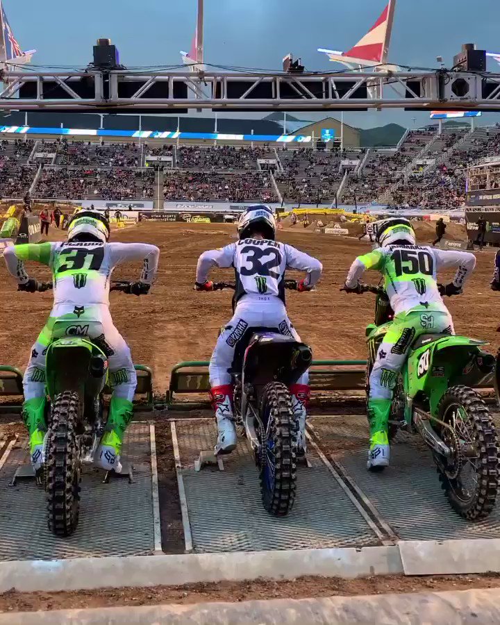 #DropTheGate ๐ฅ๐ฅ
HERE WE GO! @MonsterEnergy @SupercrossLIVE Round 17 is underway!!
#SupercrossLIVE #Moto #Racing #MonsterEnergy https://t.co/ofaJmirIdA