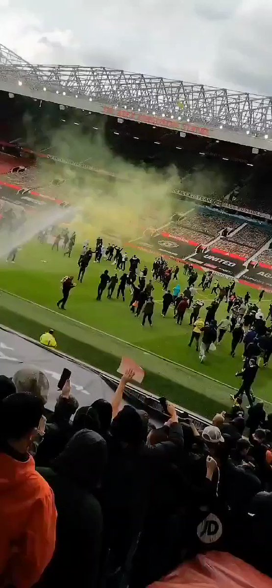 Itโs already kicked off at Old Trafford https://t.co/0wCVFSTAEA