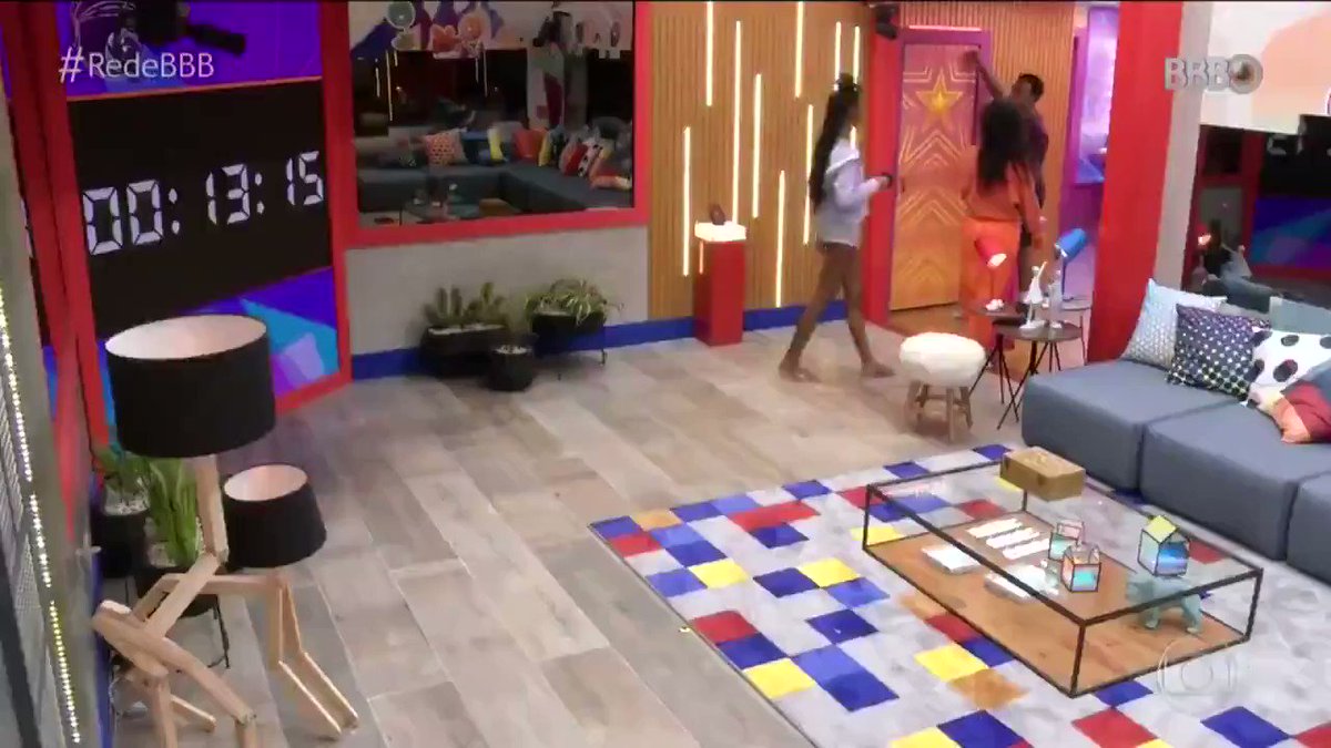 UMA TRAJETÓRIA É UMA TRAJETÓRIA! pra cima cactos, falta pouco. não chegamos até aqui atoa. #ForaGil #FicaJuliette https://t.co/YOditeYu57
