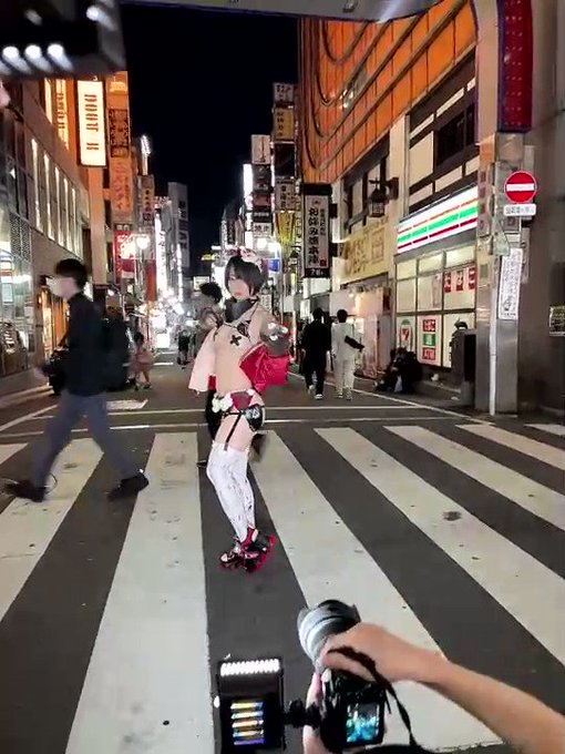 コスプレイヤーうしじまいい肉のTwitterエロ動画10