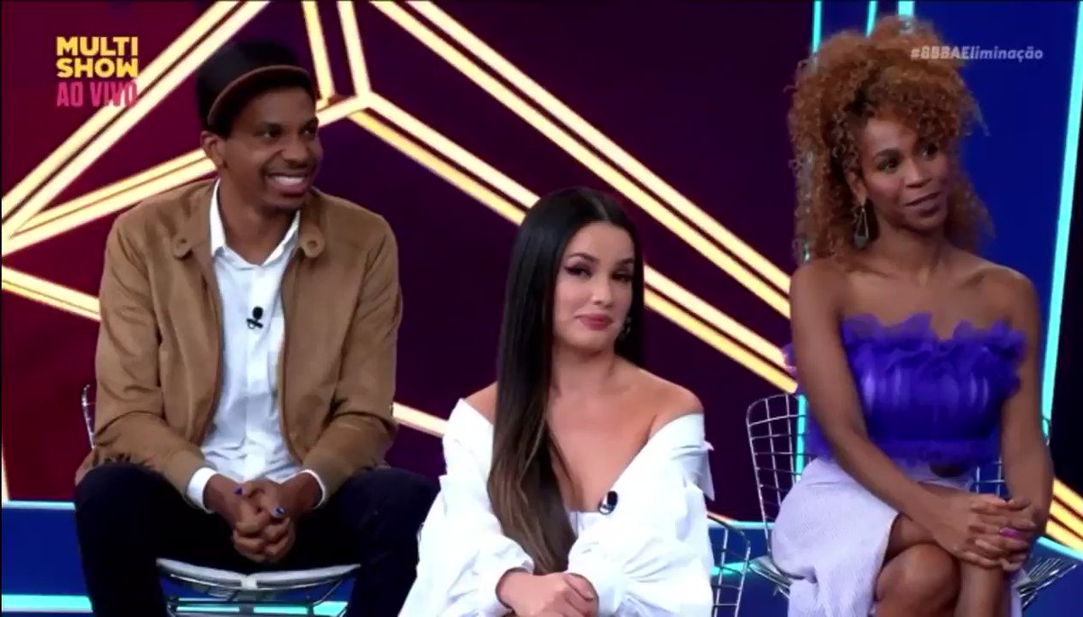 “Ta vendo? Faz de novo” HAHAHHAAH https://t.co/vTnwQ5ZJas