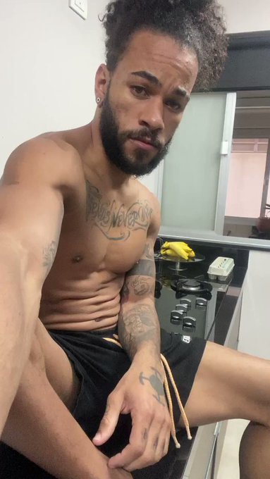 Hora de jantar... alguém servido?
Dinner time ... someone served?
https://t.co/DiSYg3duzD
https://t.co/wM98guuzzX
