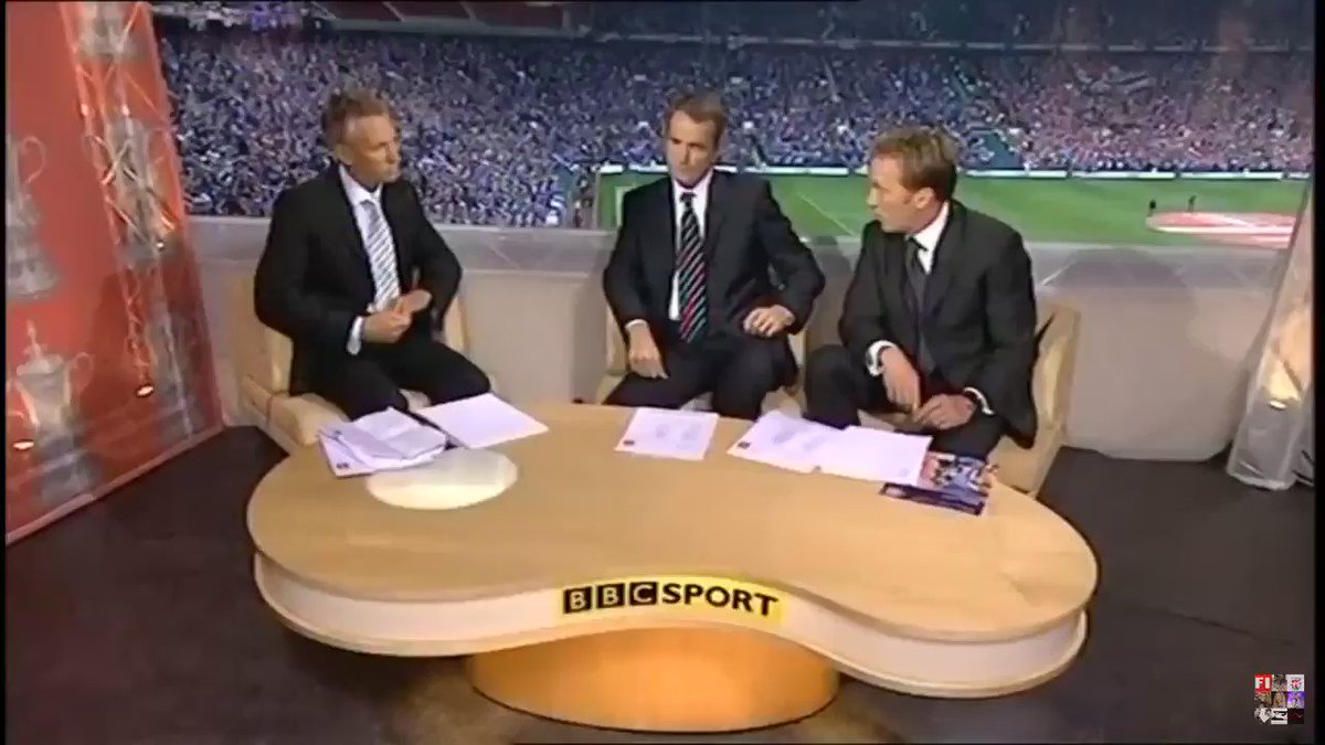 Gerrard vs Lampard showdown in 2006 on BBC, the 2 biggest faces of the prem at that time https://t.co/1RRhvW6YWU