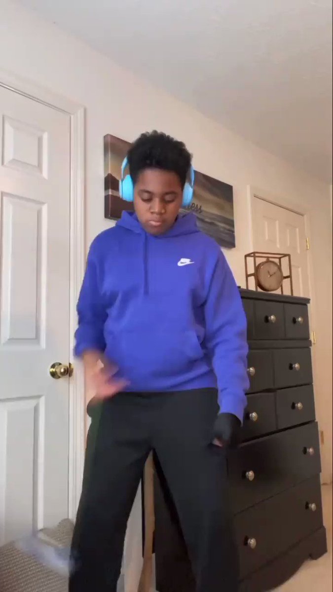 Yo-yo ready? 🪀🌪💫
Check out our story rn for more things that made us smile this week.
https://t.co/5ltF29ZRNv https://t.co/1AOwysoeNn