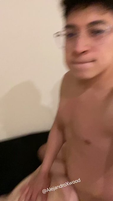 Like and rt if you like to get fucked doggy ?? // https://t.co/mbqd3mABQ3 

⁃10% off the next 10 new