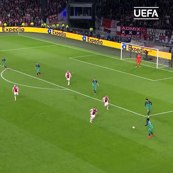 📅 Se cumplen dos años de aquella memorable actuación de Lucas Moura con el Tottenham ⚽️⚽️⚽️
🇧🇷 ¿La mejor actuación de un brasileño en un partido de Champions? 🤔
#UCL | @Spurs_ES https://t.co/TCqqmclaBb