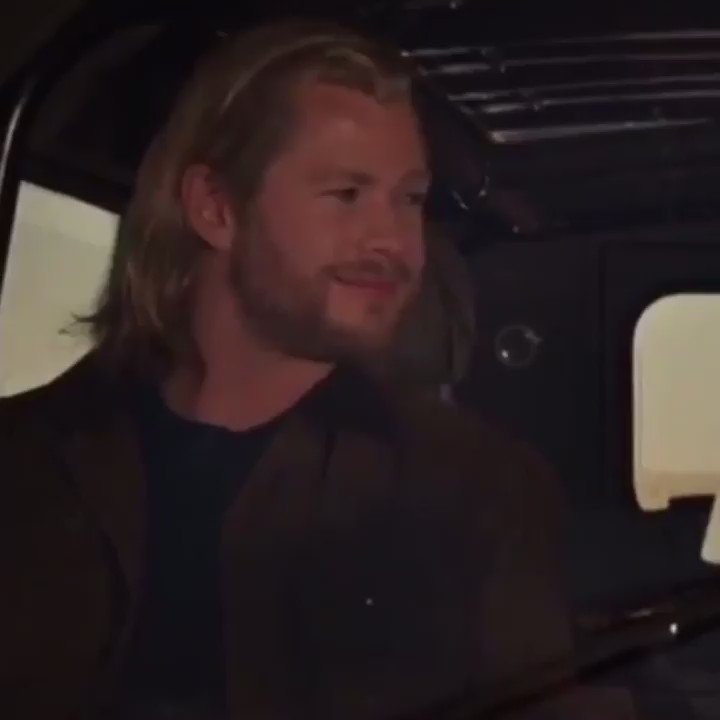 RT @PUNISHERVlNYL: #THOR: i can’t help but fall for you  https://t.co/8fHux23bWE